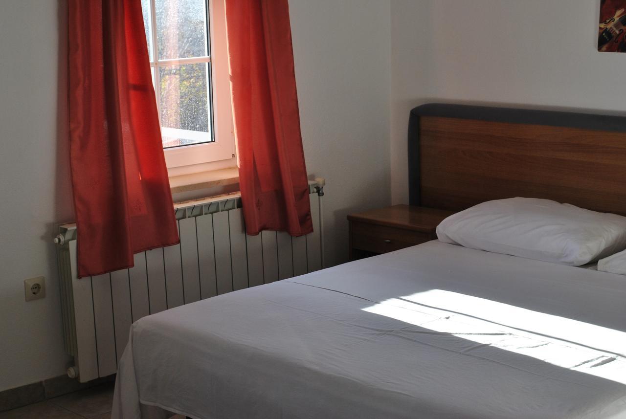 Bed and Breakfast Promenade à Medulin Extérieur photo
